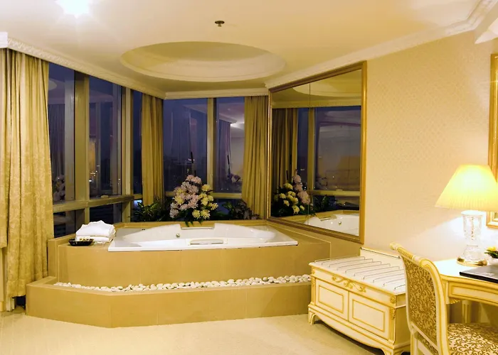 Hotel Adriatic Palace Bangkok